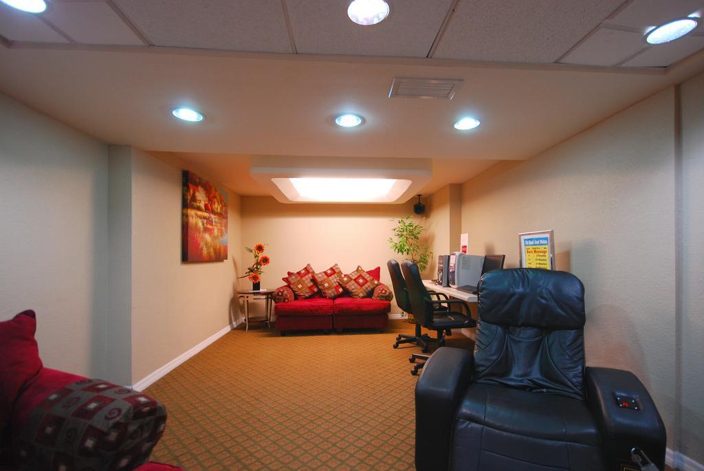 Quality Inn & Suites Orlando Airport Εξωτερικό φωτογραφία