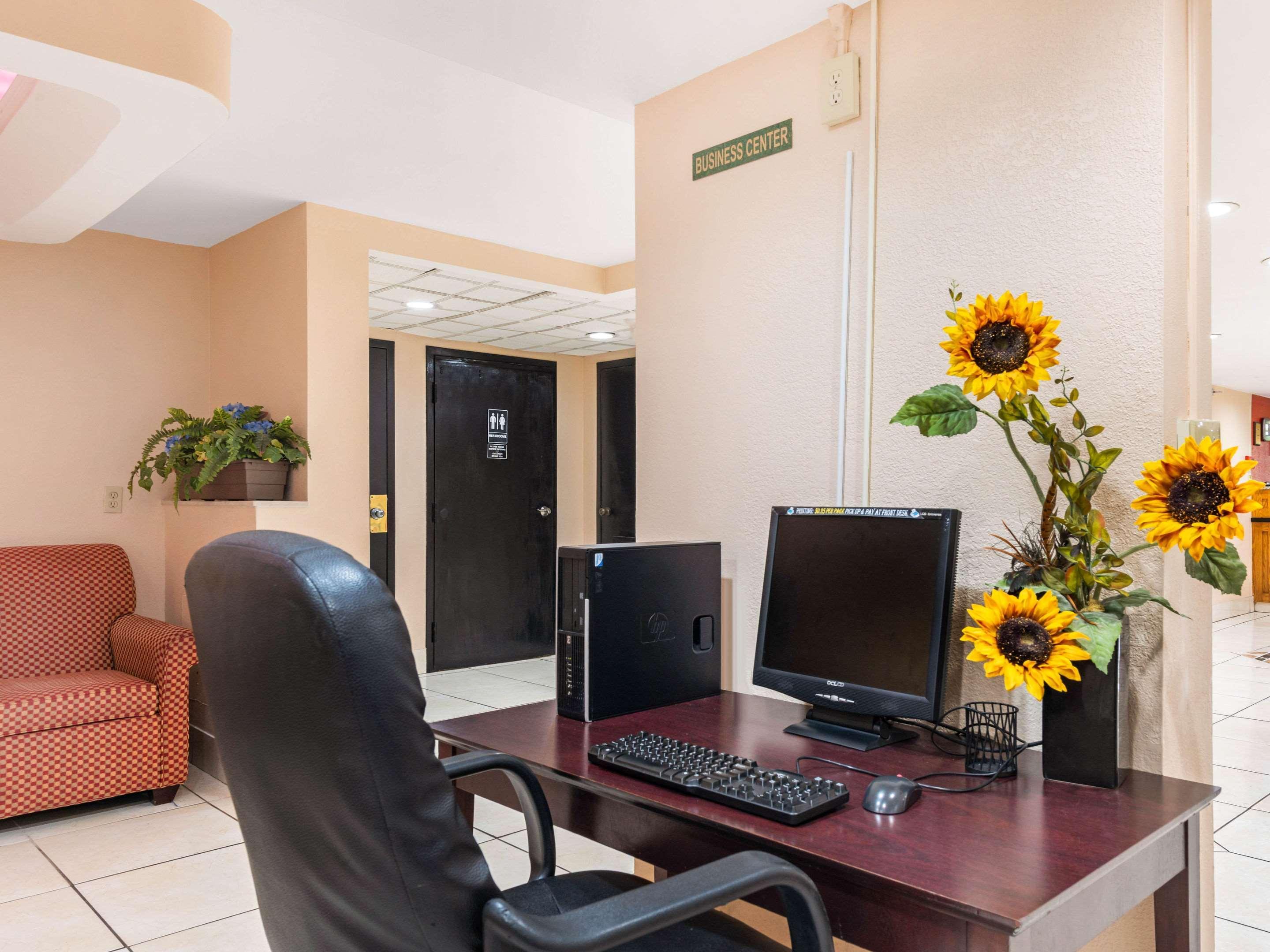 Quality Inn & Suites Orlando Airport Εξωτερικό φωτογραφία