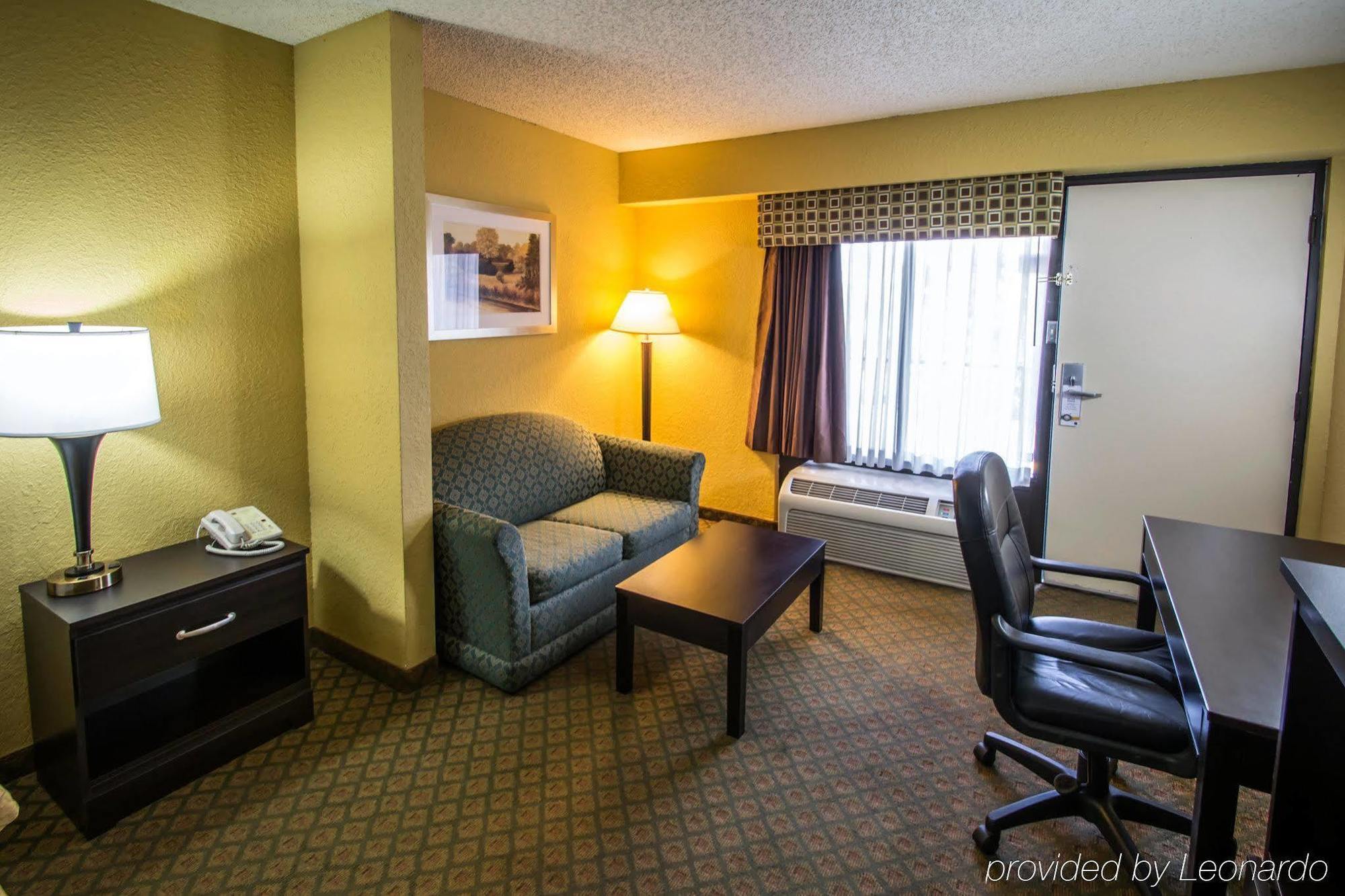 Quality Inn & Suites Orlando Airport Εξωτερικό φωτογραφία