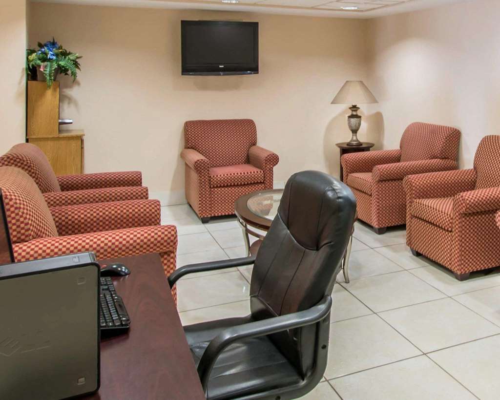 Quality Inn & Suites Orlando Airport Ανέσεις φωτογραφία