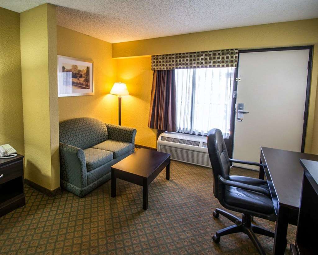 Quality Inn & Suites Orlando Airport Δωμάτιο φωτογραφία