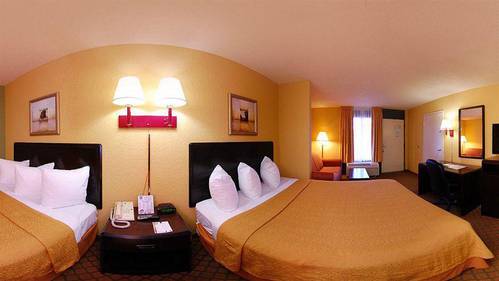 Quality Inn & Suites Orlando Airport Εξωτερικό φωτογραφία