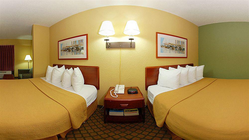 Quality Inn & Suites Orlando Airport Εξωτερικό φωτογραφία